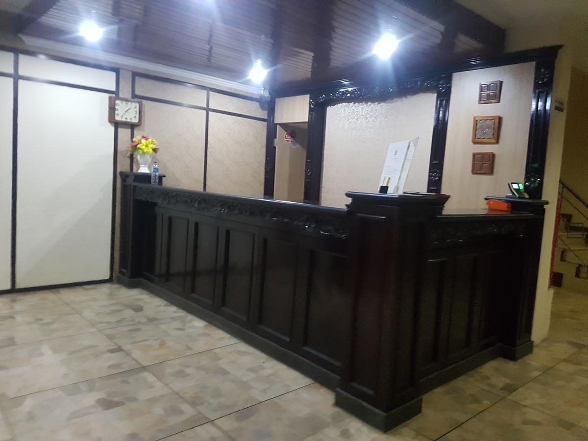 Hotel Nusantara Indah Syariah Jacarta Exterior foto